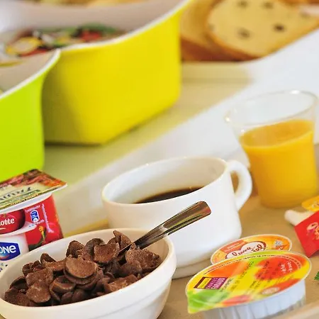 Ibis Budget Centre 2*