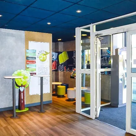 Ibis Budget Centre Hotel 2*