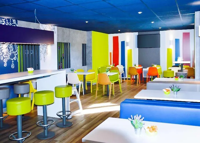 Ibis Budget Centre 2*